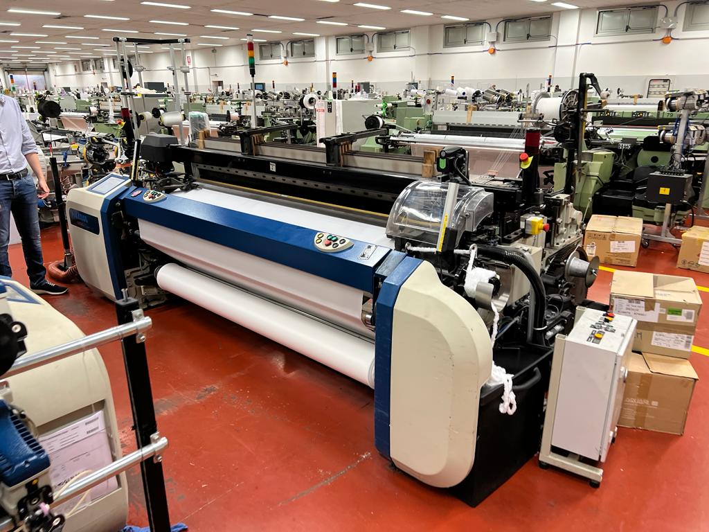 Négociant en machines textiles picanol