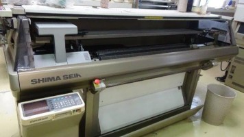  SHIMA SES122FF Flat knitting machine  NSES  SHIMA 1992/1993/1994  Used - Second Hand Textile Machinery 