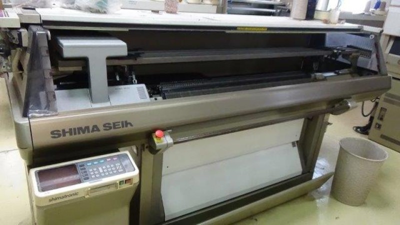  SHIMA SES122FF Flat knitting machine  - Second Hand Textile Machinery 1992/1993/1994 